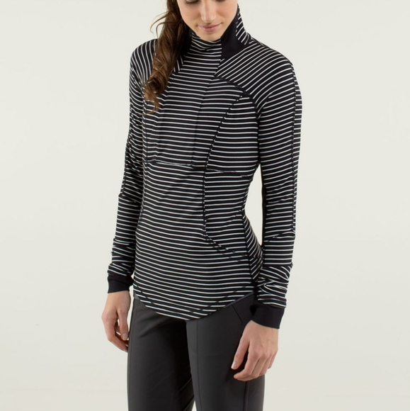 Lululemon Base Runner 1/2 Zip in Parallel Stripe Black White / Black - Picture 16 of 16